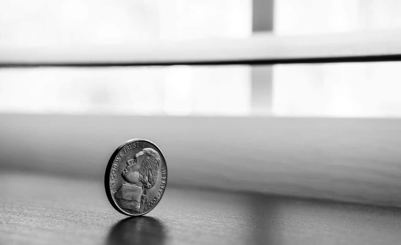 beide kanten van de munt - blog over Moeitelozer ondernemen: hoe je jouw natuurlijke kracht als vrouw gebruikt - door margriet meijer, mindset coach voor vrouwelijke ondernemers amsterdam